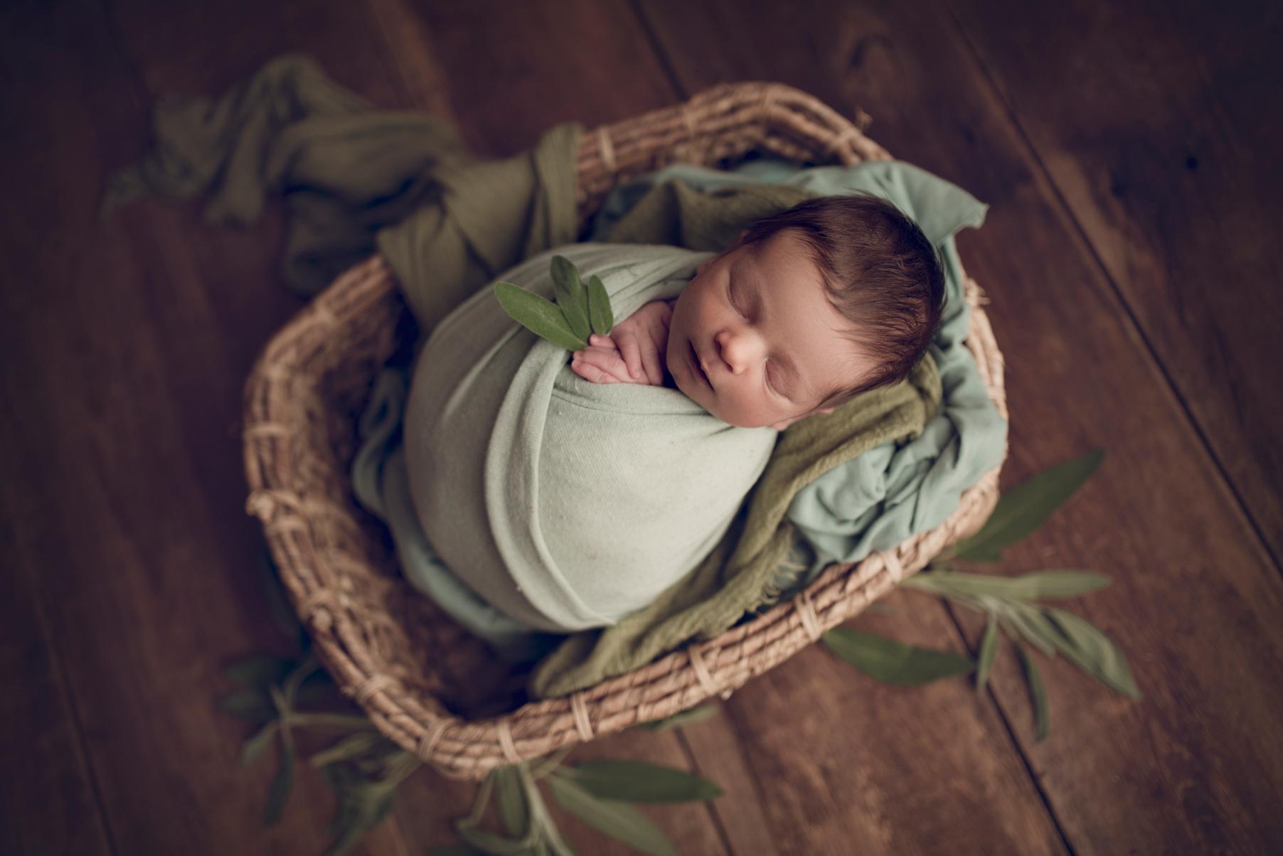 carousel-hero-element image-16